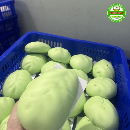 Nhân thơm béo ngậy từ sữa và hột gà chuẩn vị