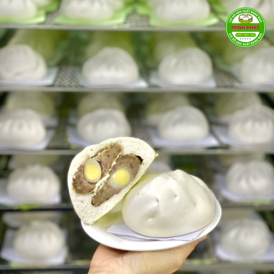 Bánh bao nhân hai trứng 